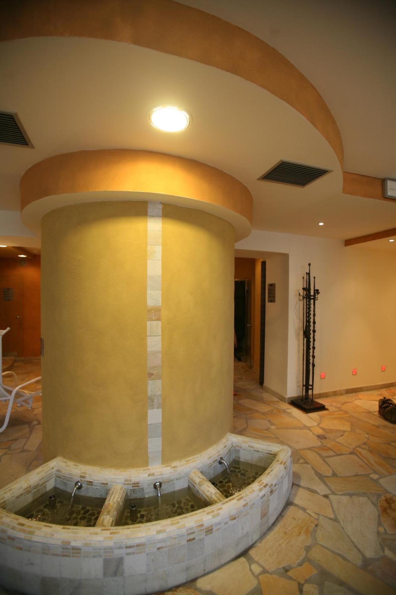 Hotel Sella Ronda Serenella Кампителло-ди-Фасса Экстерьер фото